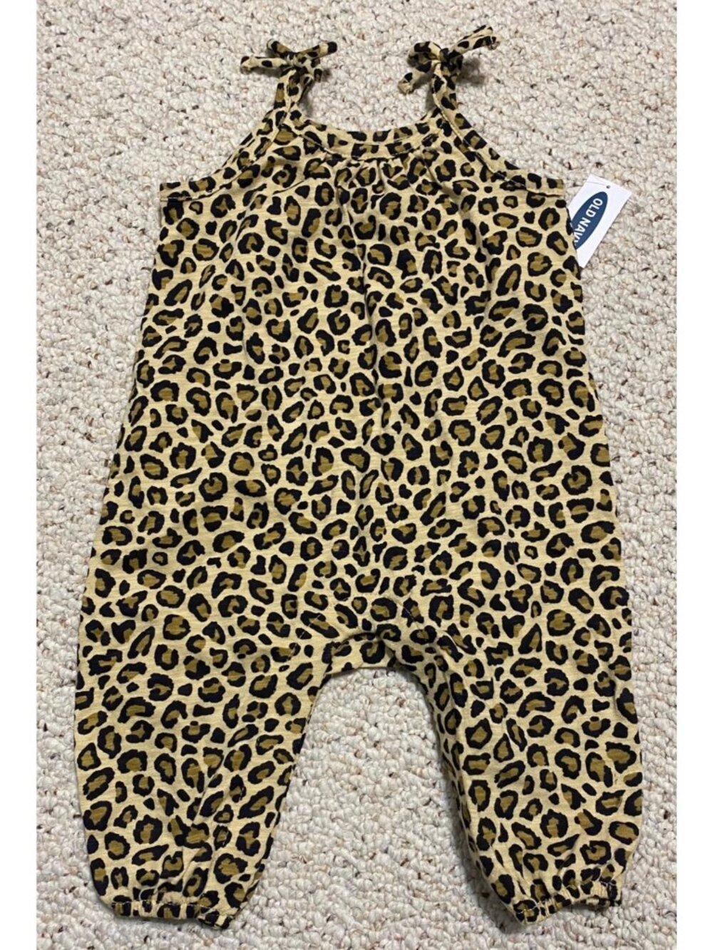 Old Navy cheetah animal print romper jumper jumpsuit NWT girls 3-6m zoo big cat